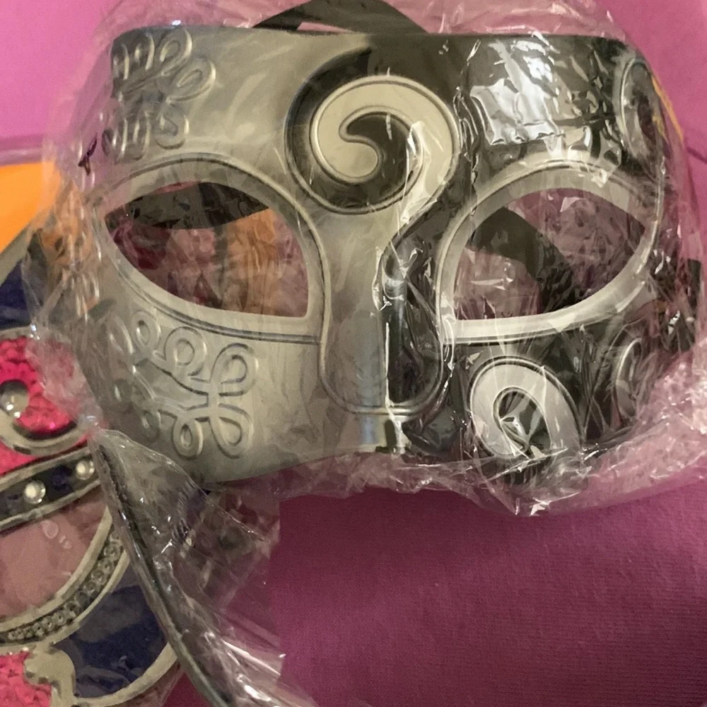 Mardi Gras bundle masks